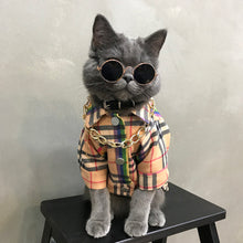 Load image into Gallery viewer, cat clothes  disfraces para mascotas  cute clothes  plaid pet clothes  pet costume  chihuahua sweaters 50MYF050